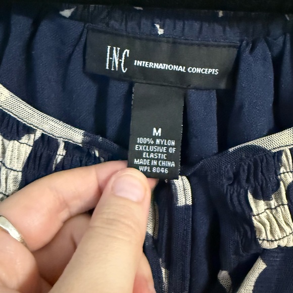 Babydoll Top INC Sz M Navy Ruffle Blouse Vintage Y2K Office Short Sleeve Scoop - Picture 3 of 6